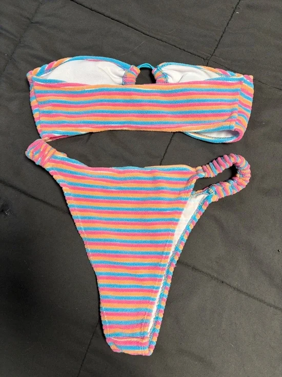 Colorful Strapless Bikini Set - Picture 4 of 5